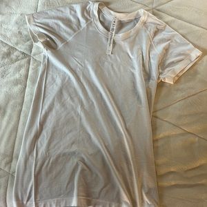 White Lululemon Swiftly Tech